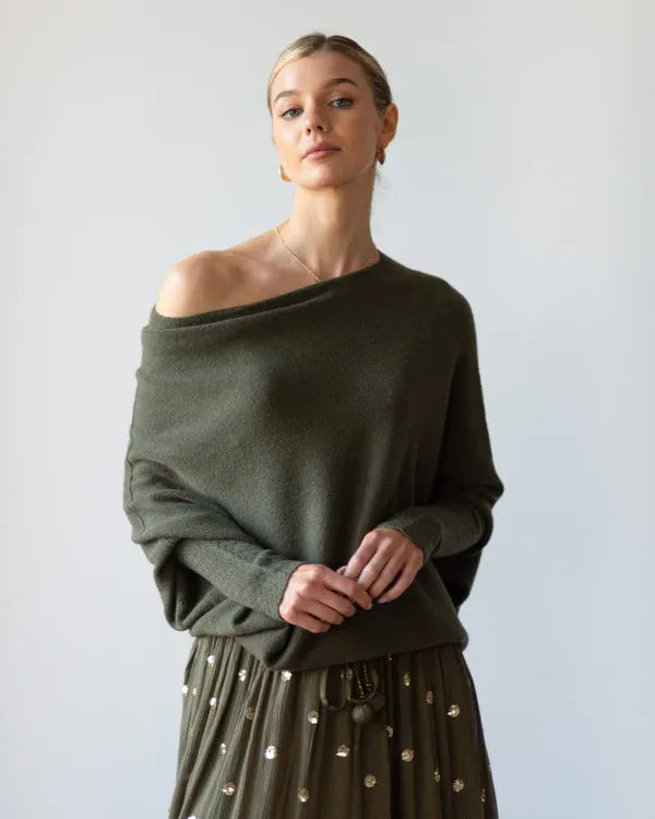 Elina | Oversized Off-Shoulder Pullover